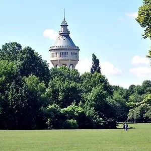 Louis , Budapest Magyarország